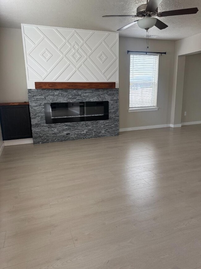 Building Photo - 7777 E Tea Party Dr
