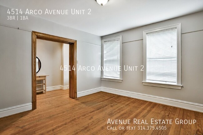 Building Photo - Charming 3-Bed Unit Near The Grove with Mo...