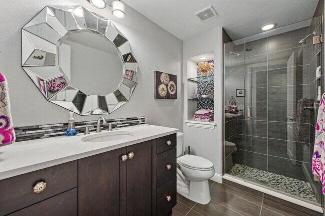 Building Photo - 8201 E 6th Ave