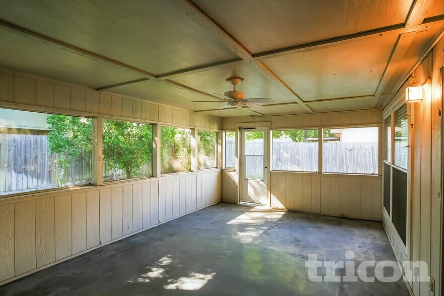 Building Photo - 12211 Kleinmeadow Dr