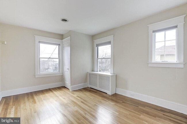Building Photo - 3973 Harrison St NW