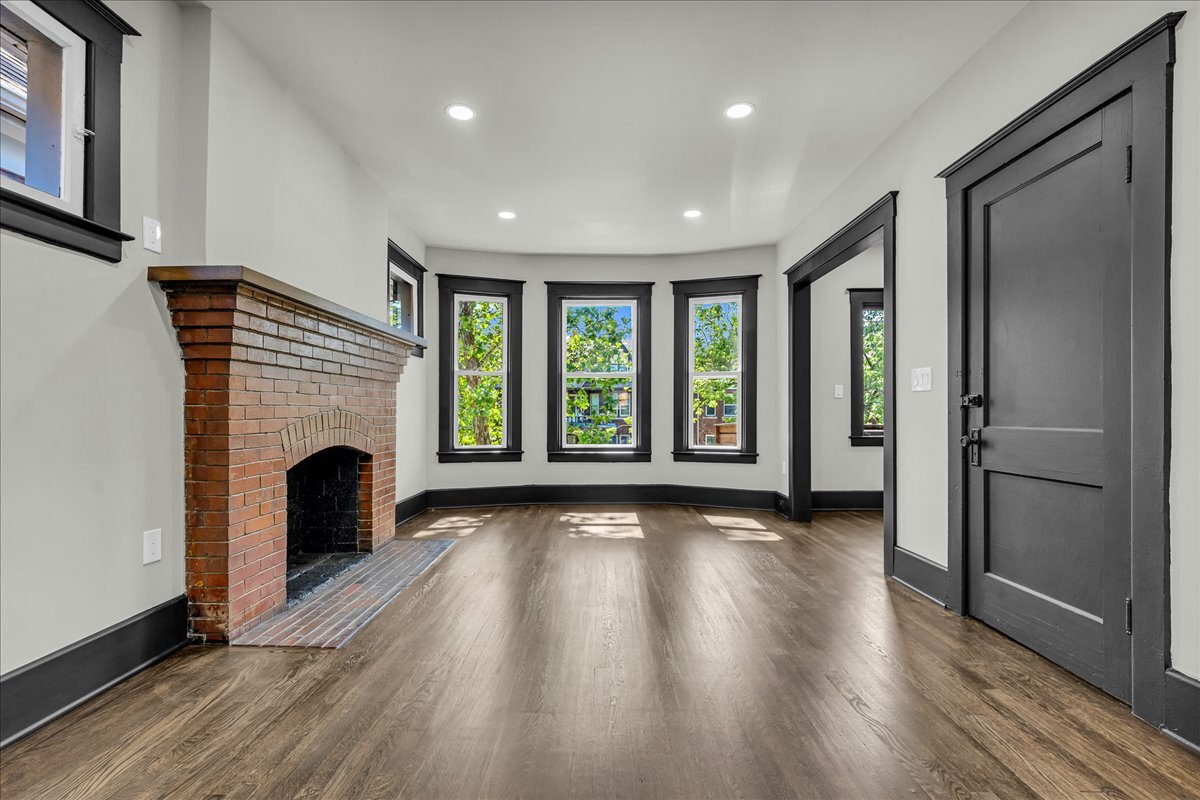 Building Photo - 5238 Commonwealth St