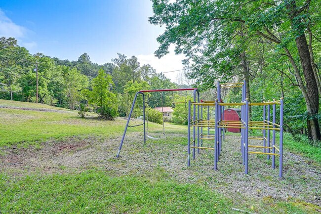 Building Photo - 4984 Webster Rd