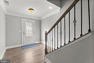 Building Photo - 10541 Hinton Wy
