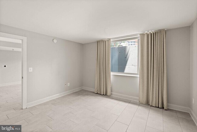 Building Photo - 1311 13th St NW