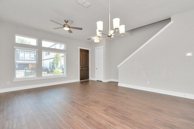 Building Photo - 739 Strawberry Pines Ct