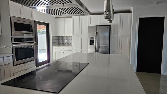 Building Photo - 8004 SW 29th St