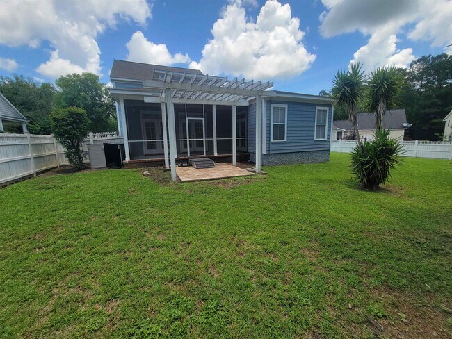 Building Photo - 3773 Overlook Dr
