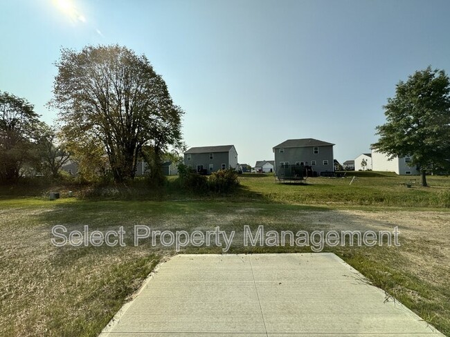 Building Photo - 5005 Whittlebury Dr