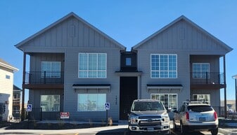 Building Photo - 1920 Howling Moon Way