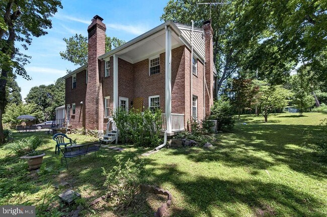 Building Photo - 718 Darby Paoli Rd