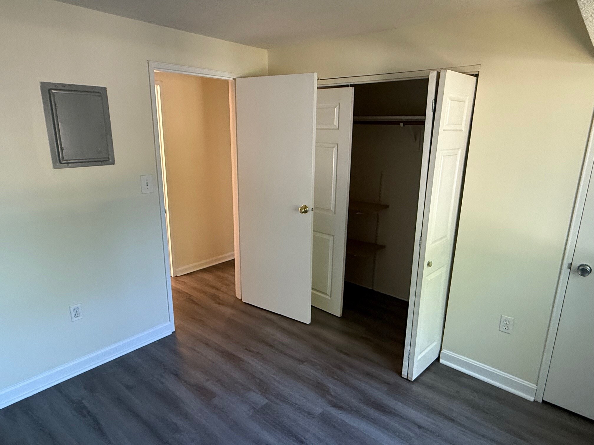 Building Photo - 30 Silver Hill Ln