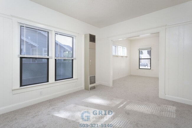 Primary Photo - 2 Bedroom Home Available in Southeast Port...