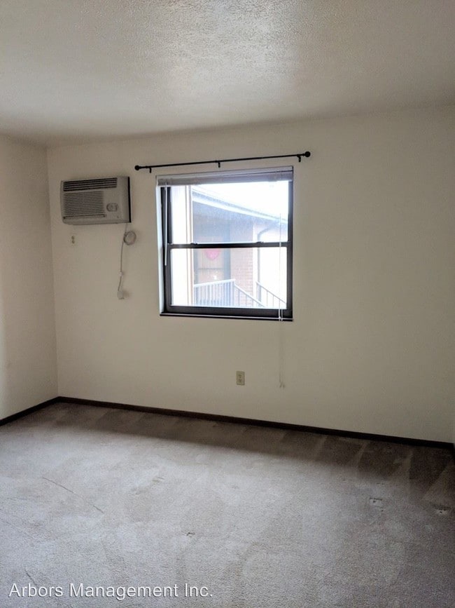 Building Photo - 930 Punta Gorda Ave