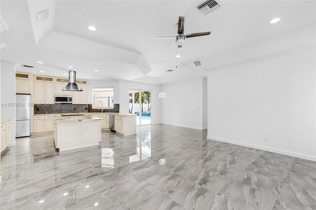 Building Photo - 13264 Lakeside Terrace