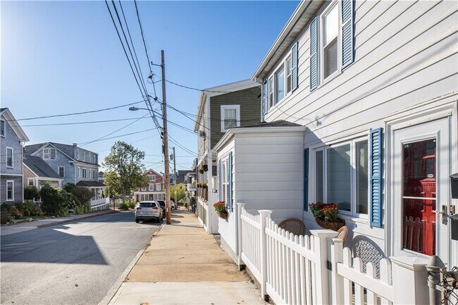 Building Photo - 22 Dearborn St