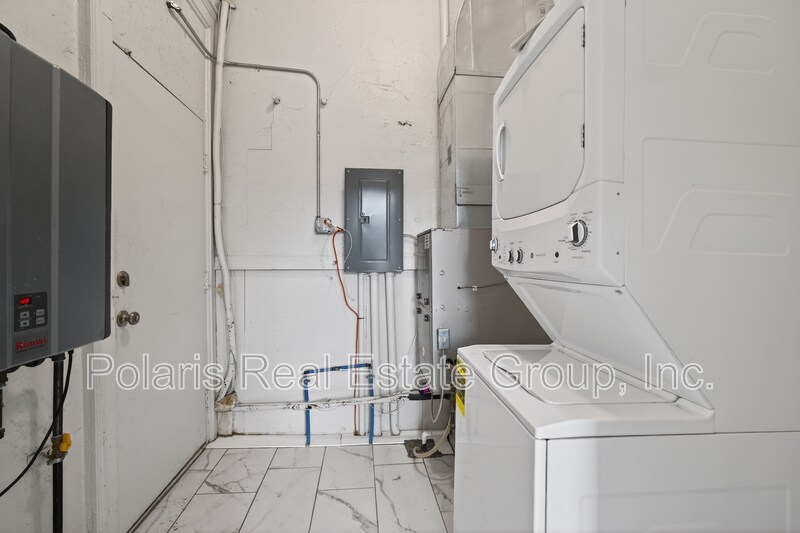 Building Photo - 404 N Lebanon St