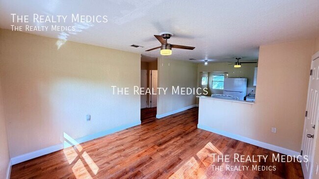 Building Photo - 2708 Geoffrey Dr