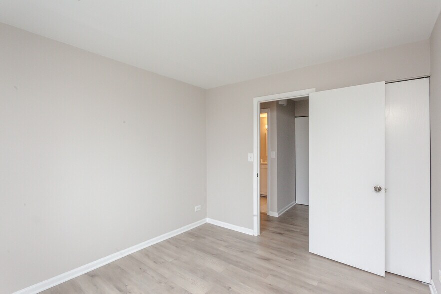 Building Photo - 1460 Fairlane Dr
