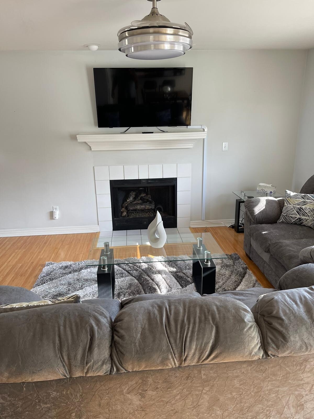 Building Photo - 404 Grace Ave