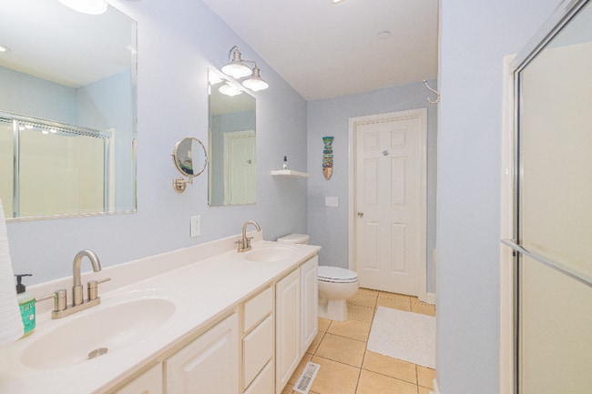 Building Photo - 81 Sandbar Ln