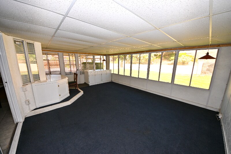 Building Photo - 25708 Oak Ct