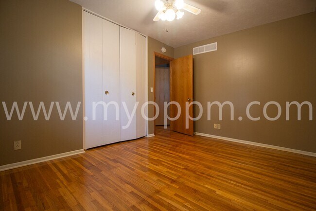 Building Photo - Great 3-Bedroom House on Westwood Lane