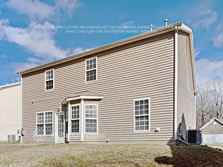 Building Photo - 5019 McKittrick Ln