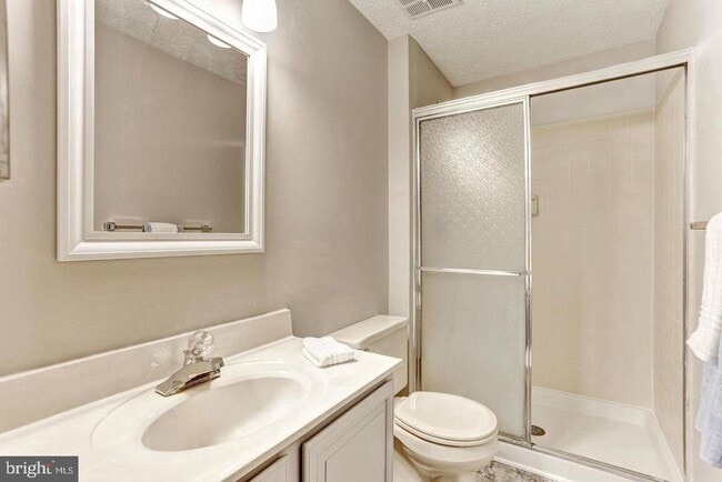 Building Photo - 3816 Bonnybridge Pl