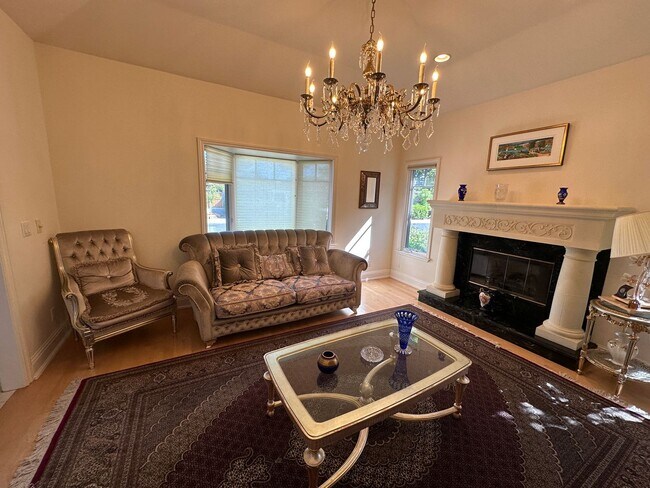 Building Photo - Beautifully Appointed 4 Bed, 2.5 Bath Home...