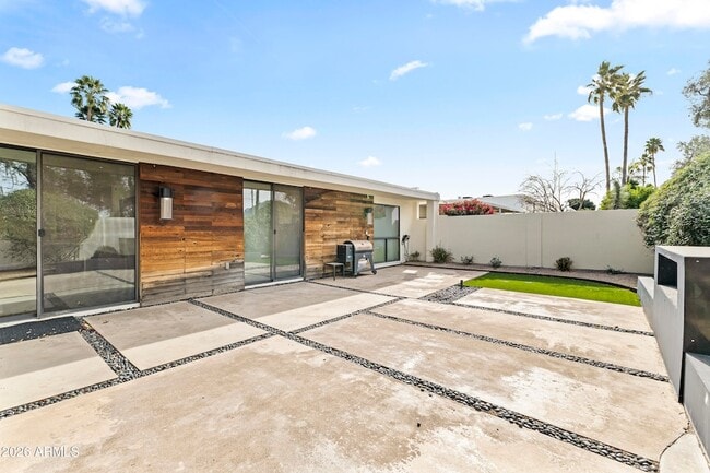 Building Photo - 6834 N 72nd Pl