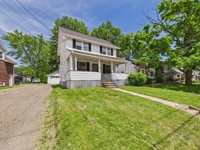 Building Photo - 2899 Northland St