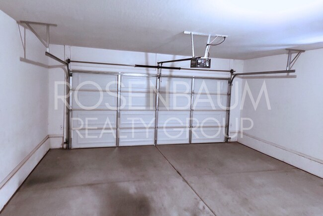 Building Photo - 7559 N Summit Pass