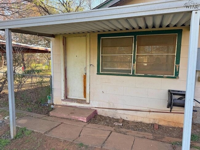 Building Photo - 1604 Britain St