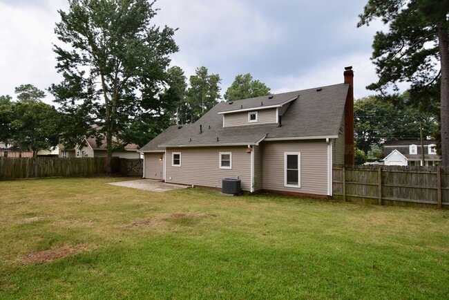 Building Photo - Evans 3 Bed/2 Bath w/ Garage & Huge Fenced Yard