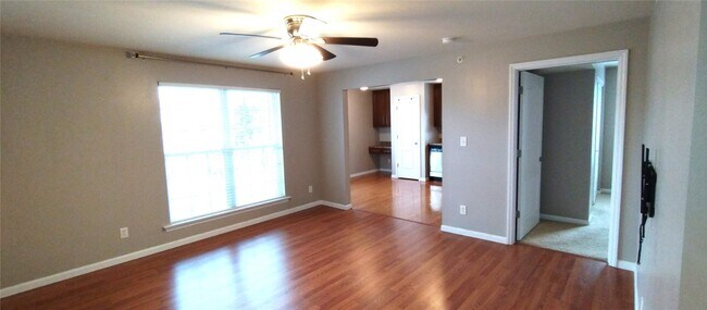 Building Photo - 6124 Welsh Dr