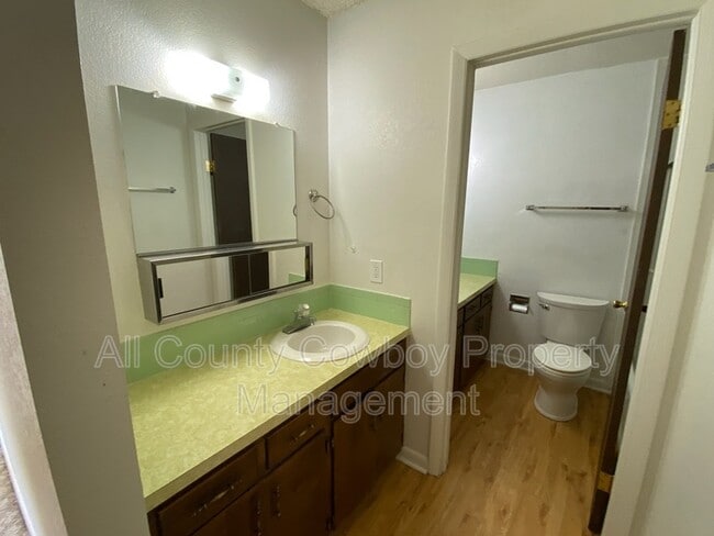 Building Photo - 267 N 8th St