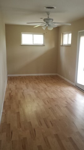 Building Photo - Large 2 Story Home 2540 SFT 3 Bed 2 Bath Home