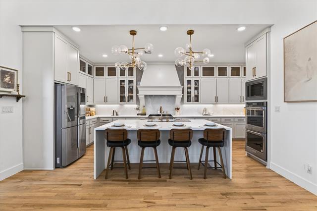 Building Photo - 3320 Crescent Ln