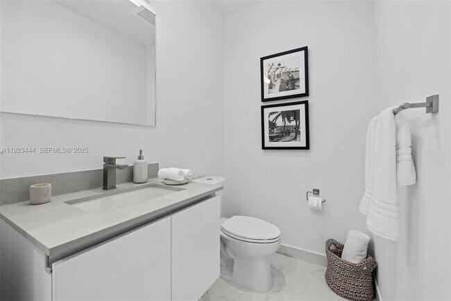 Building Photo - 101 Diplomat Pkwy