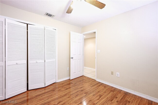 Building Photo - 2370 Naples Trace Cir