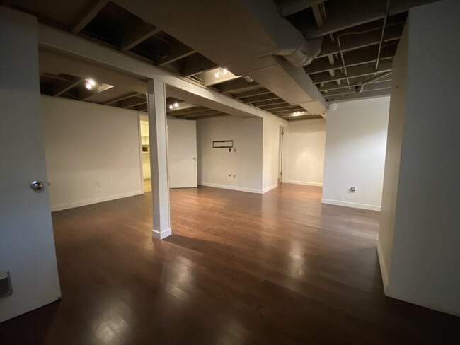 Building Photo - Charming 3-Bed, 2-Bath Gem with Fully Fenced Yard in Lynden