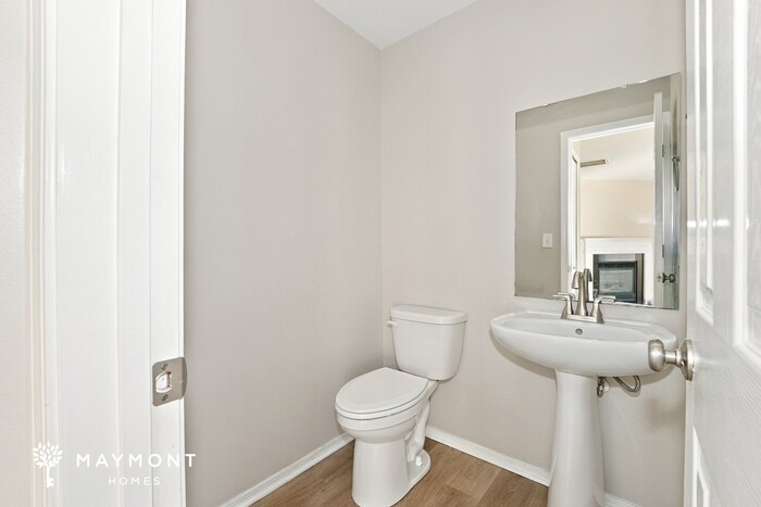 Building Photo - 5233 Valcourt Rd