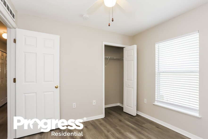 Building Photo - 17031 Ongar Ct