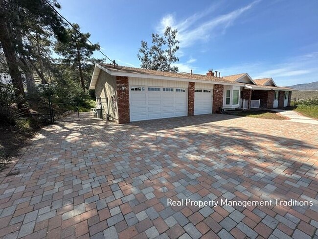 Building Photo - Spectacular Acton Home -- Rare Opportunity!