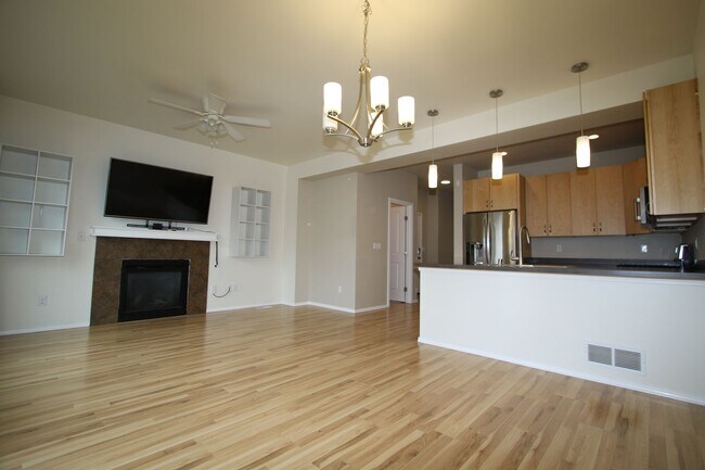 Building Photo - 368 SKWENTNA Dr