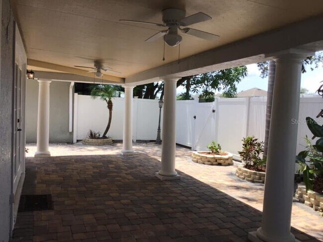 Building Photo - 3291 Brewster Dr