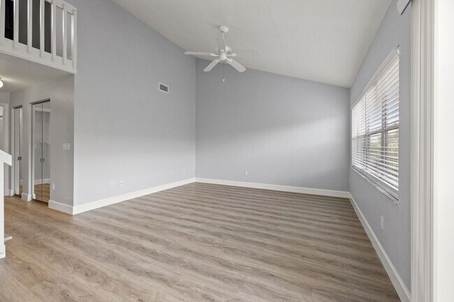 Building Photo - 487 Pinellas Bayway S