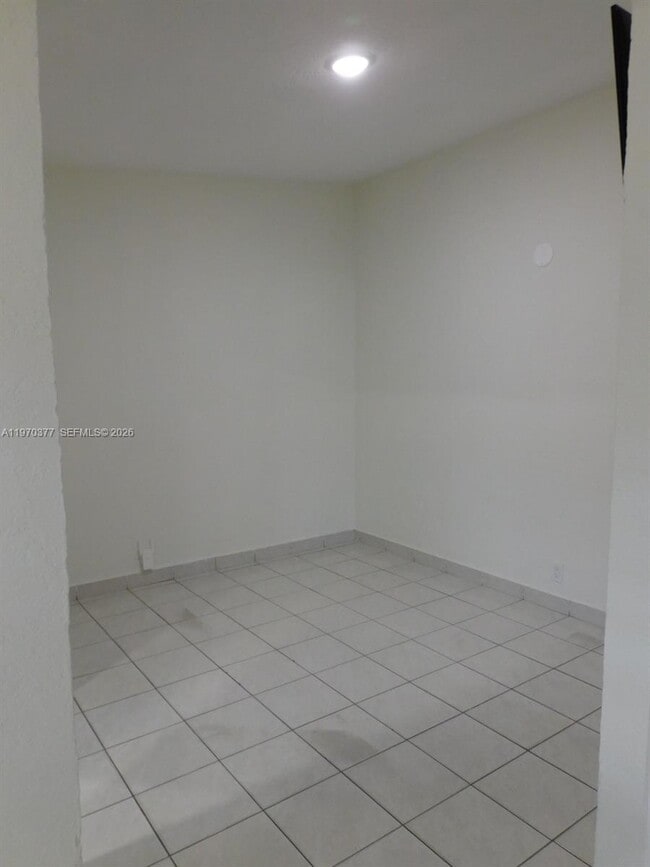 Building Photo - 620 NW 58th Ct