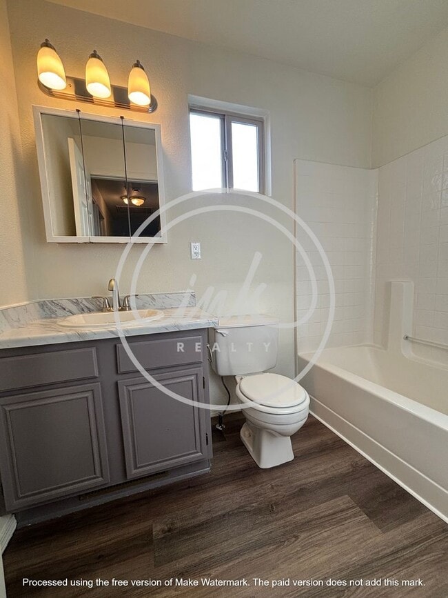 Building Photo - Newly updated Chichester Estates home
